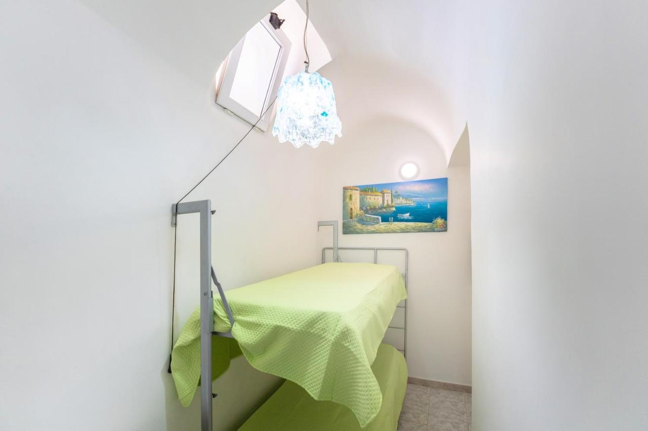 Corricella Moonlight - Gioia Apartments Procida Luaran gambar