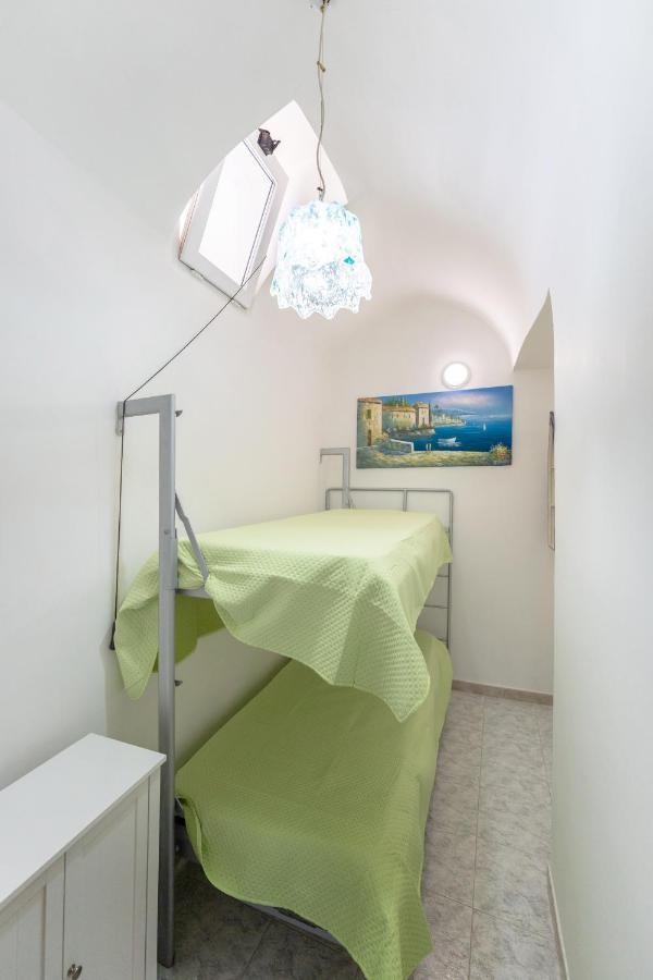 Corricella Moonlight - Gioia Apartments Procida Luaran gambar